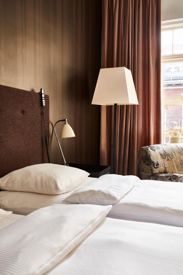 First Grand Hotel 4*